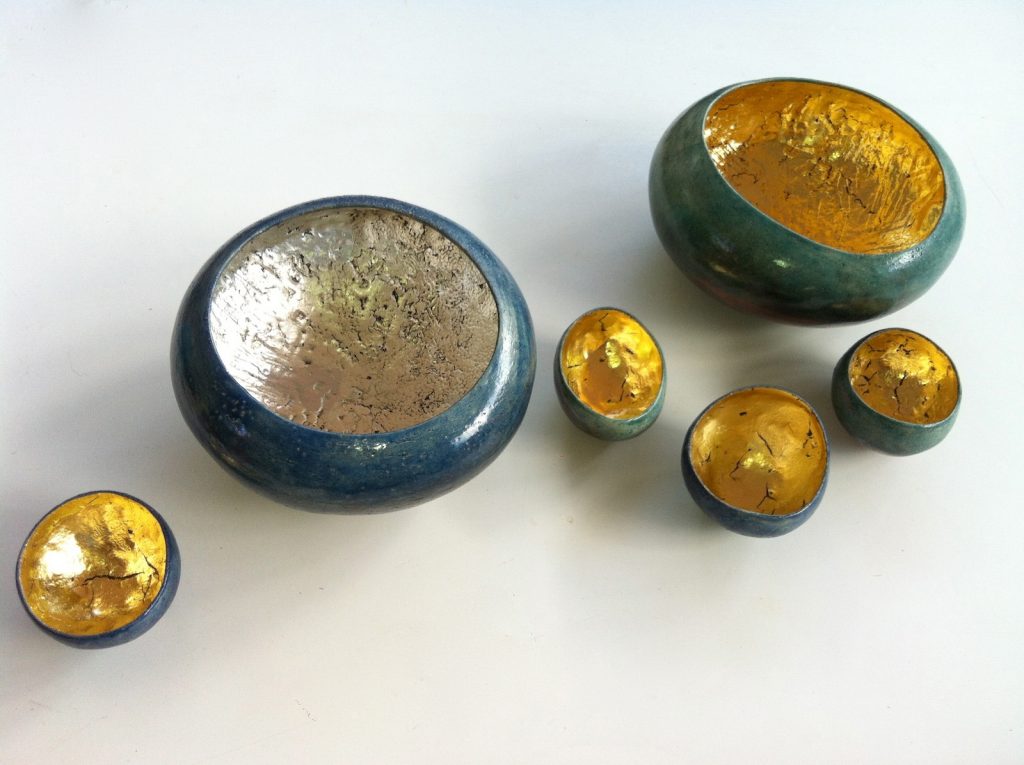W.T., 2013, raku, silver and gold leaf, between ø 8 and ø 35 cm