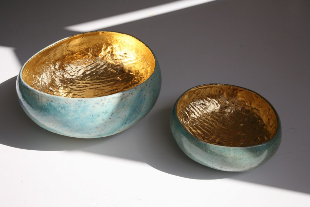 W.T., 2012, raku and gold leaf, ø 20 and ø 25 cm