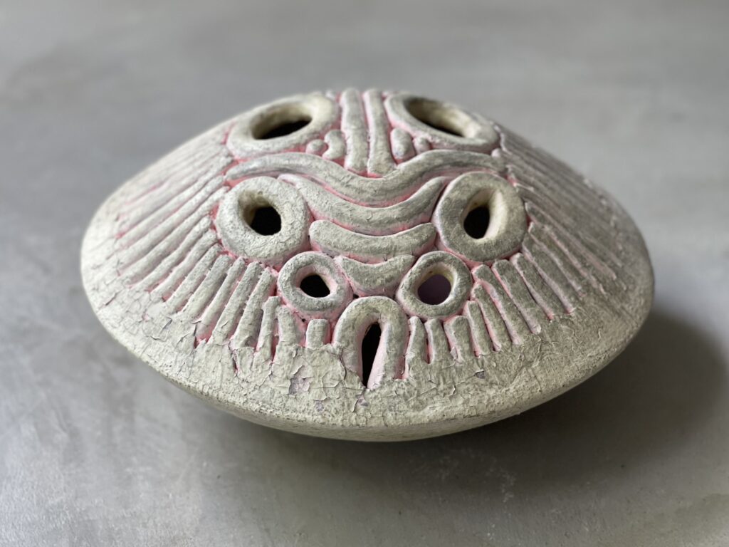 Non-flying object XII, 2022, stoneware with slip and oxides, ø 34 x 18 cm